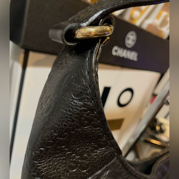 Beautiful EUC Authentic GUCCI hobo with signature G. - Picture 4 of 13